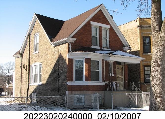 2nd image of 6720 S Indiana Ave