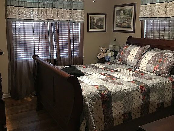 5th image of 1430 Garland Dr