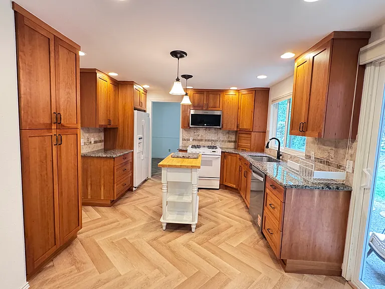 13502 NE 190th Pl — Photo 2