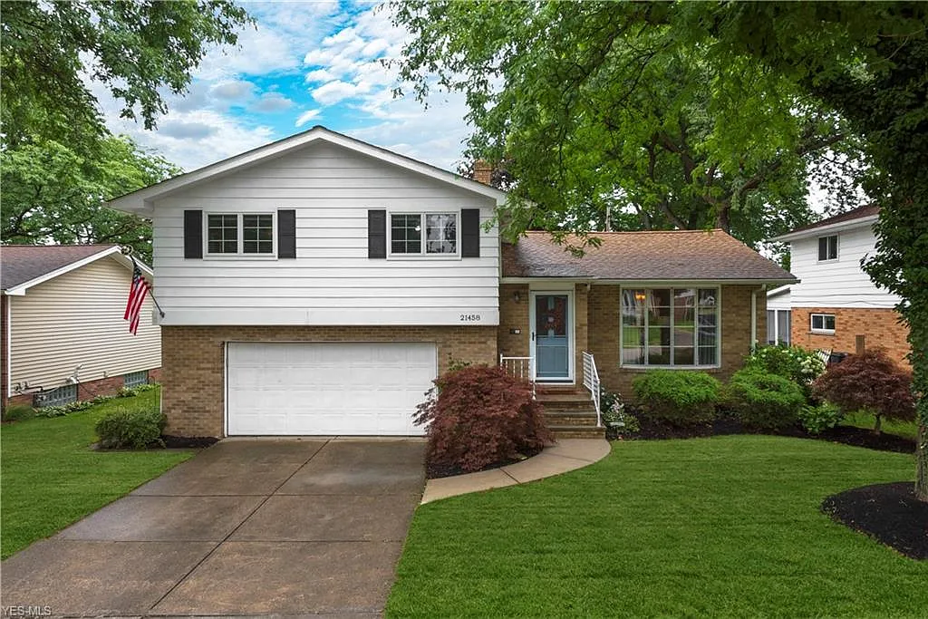 21458 Ellen Dr photo 1