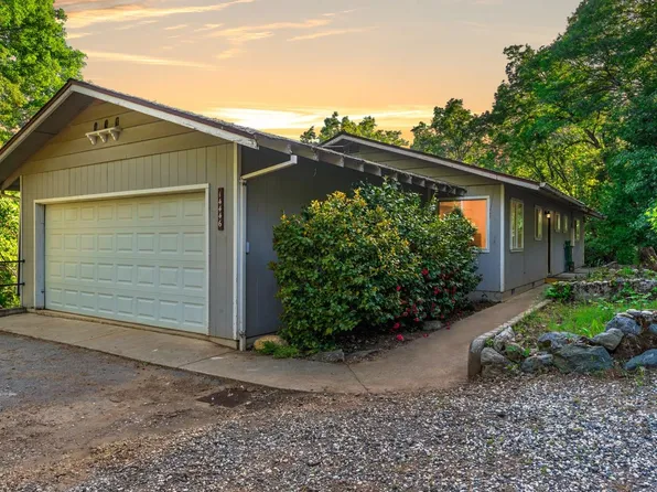 14446 Rollins Park Dr, Grass Valley, CA 95945