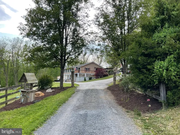 212 Mowry Ln, Edinburg, VA 22824