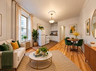 158 W 15th St APT 2A, New York, NY 10011