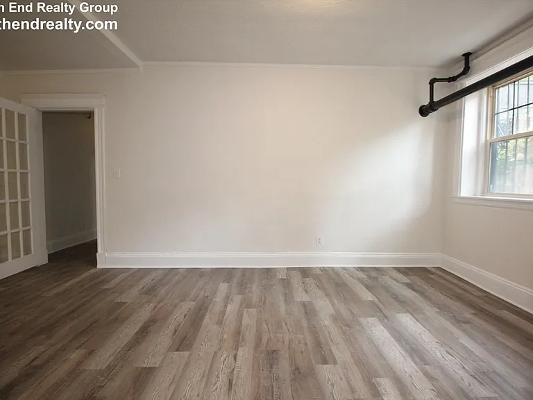 3 Crawford St #B — Photo 5