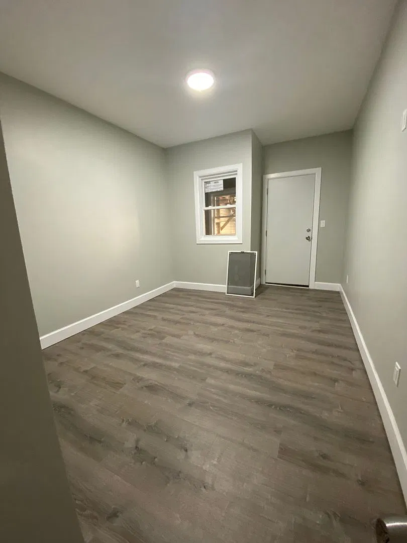 123 N. Lake — Photo 3