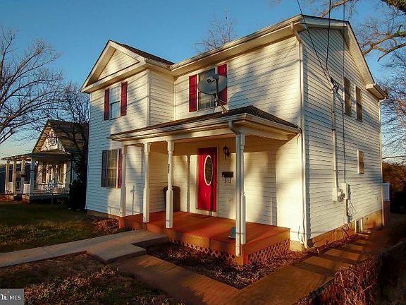 3rd image of 257 Belleview Ave