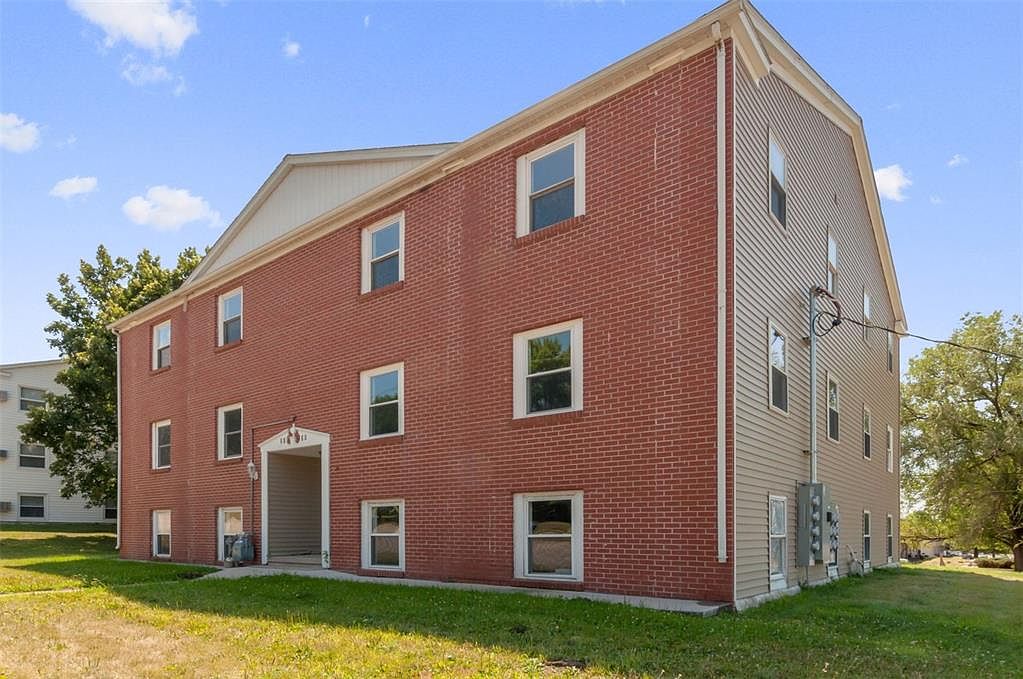 2135 Blairs Ferry Rd Ne, Cedar Rapids, IA 52402 Zillow