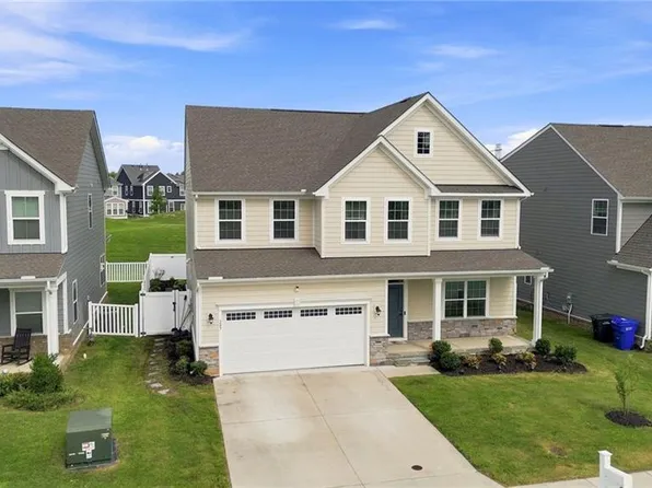 207 Terrywood Dr, Suffolk, VA 23434