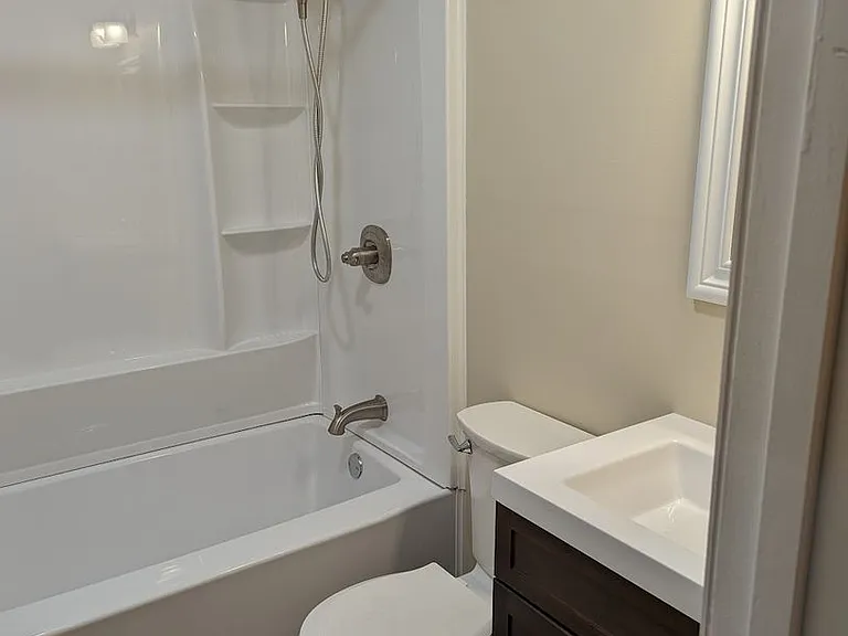 131 Millrace Cir — Photo 24