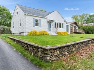 11 Homestead St, Smithfield, RI 02917