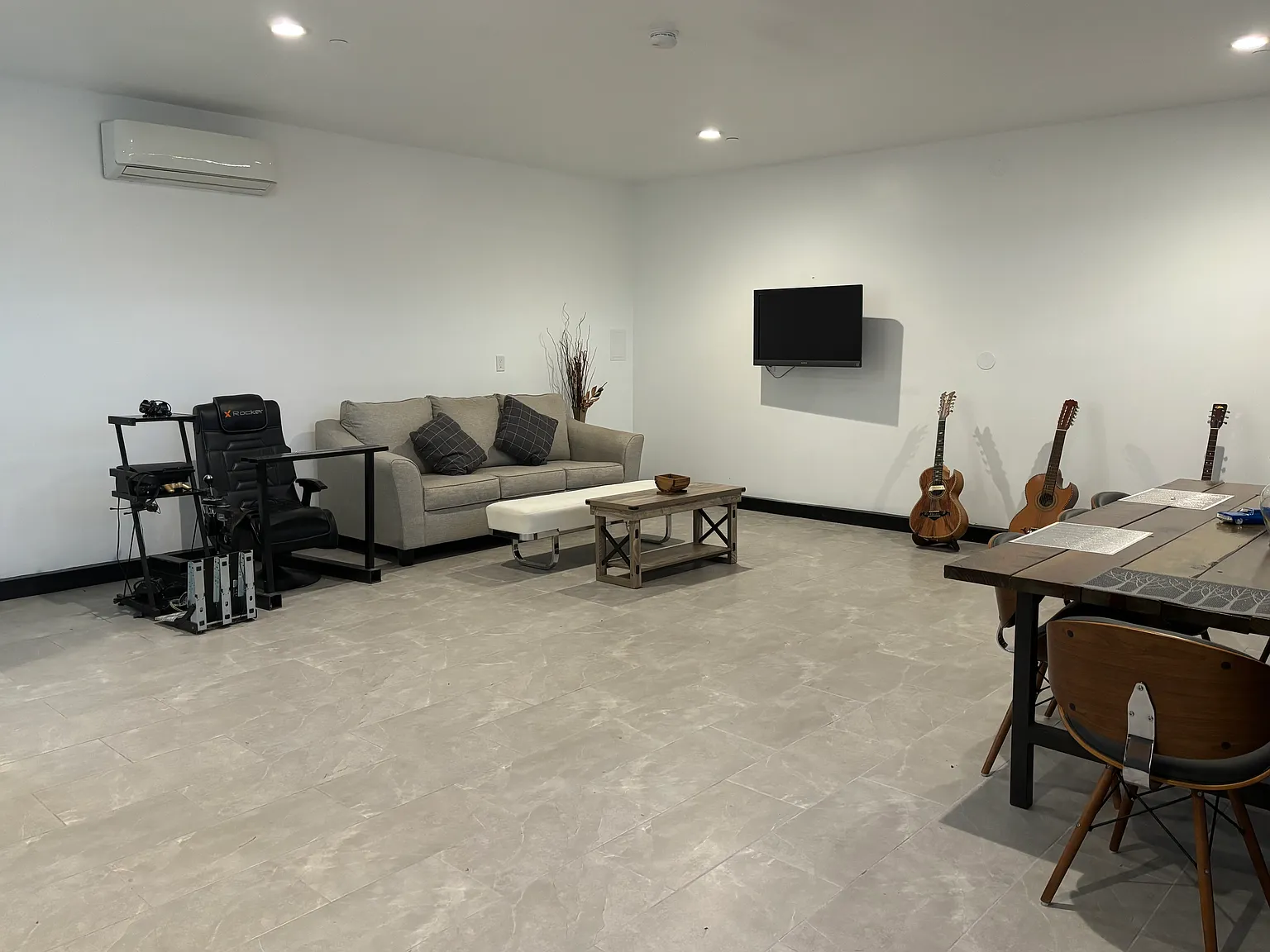 Studio, 450 sqft, $1,600 — Photo 1