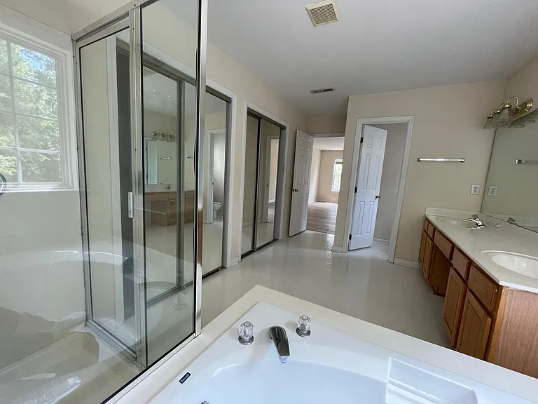 106 Hoboken Ct — Photo 20