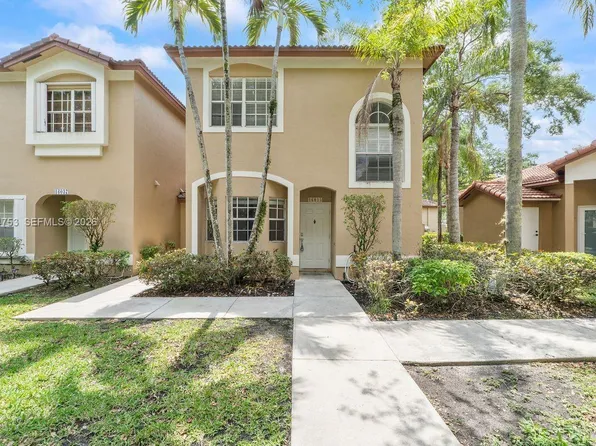 16035 Emerald Cove Rd, Fort Lauderdale, FL 33331