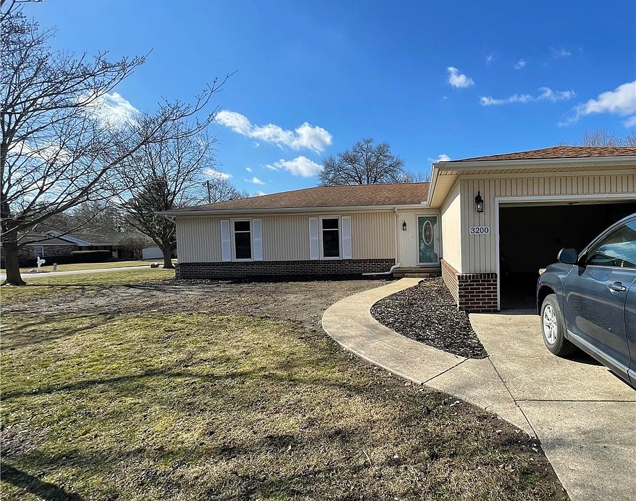1st image of 3200 Suncrest Dr
