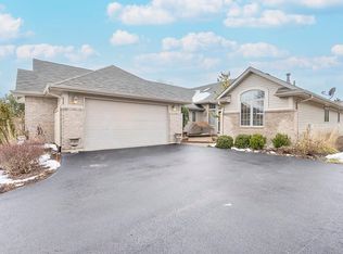 11310 Lindbergh Ln, Poplar Grove, IL 61065