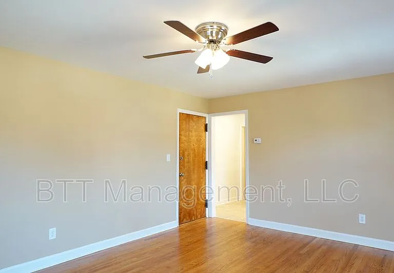 8802 Plymouth St #6 — Photo 6