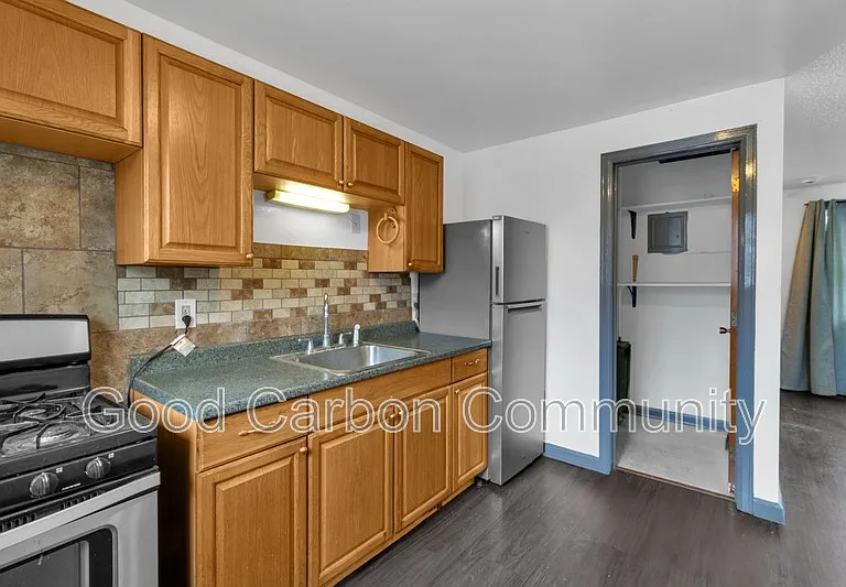 5752 Main St — Photo 5
