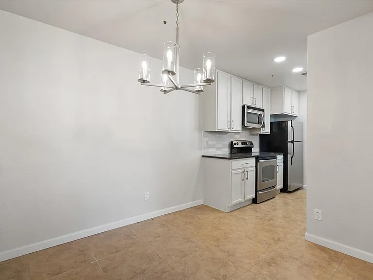 14145 N 92nd St #2108 — Photo 8