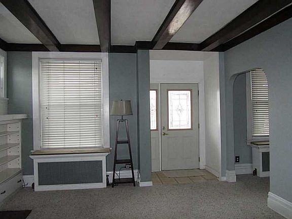 5th image of 610 Vine St