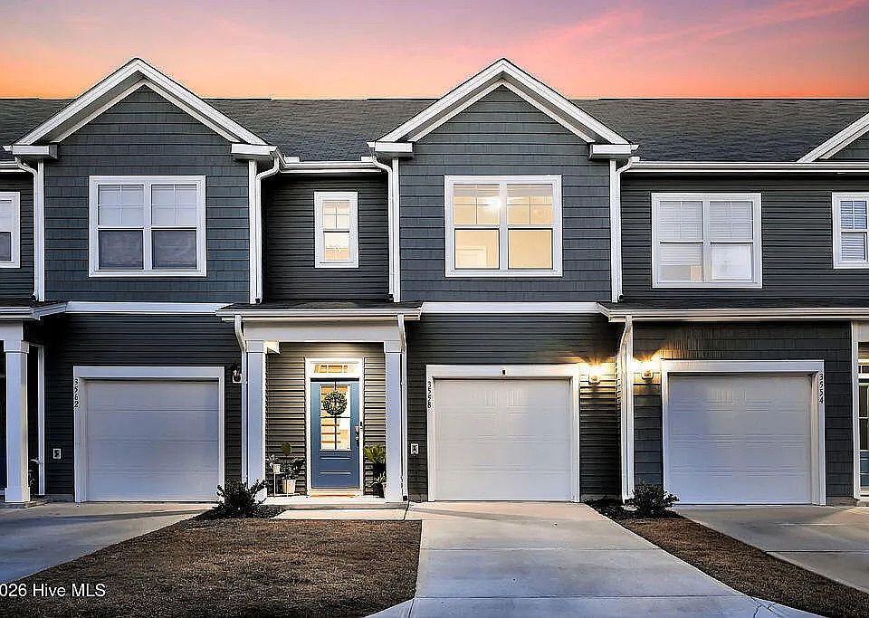 1st image of 3558 Roseblossom Dr