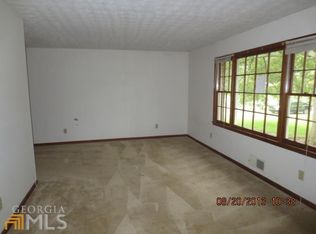 211 Clark Rd, Griffin, GA 30224