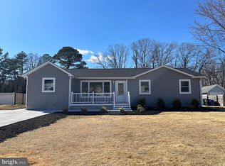 215 Weymouth Ave, Egg Harbor Township, NJ 08234