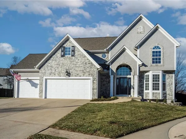 16054 W 160th Ter, Olathe, KS 66062