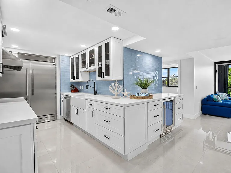 5600 N Flagler Dr #207 — Photo 1