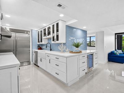 5600 N Flagler Drive Unit 207, West Palm Beach, FL, 33407