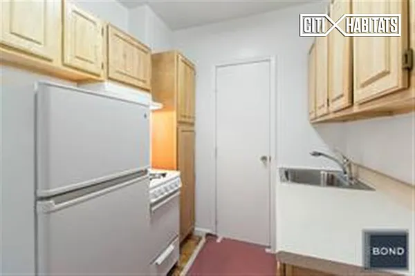 Rented by Citi Habitats | media 32