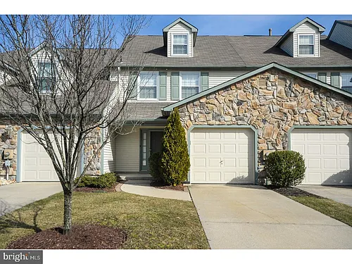 102 Hazelwood Ln Photo 1