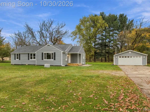 5184 E Mount Morris Rd, Mount Morris, MI 48458