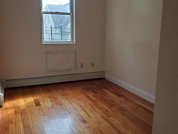 5th image of 8667 19th Ave #2