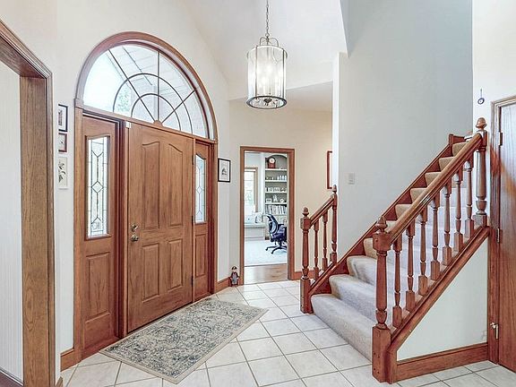 4th image of 10 Deep Creek Ln