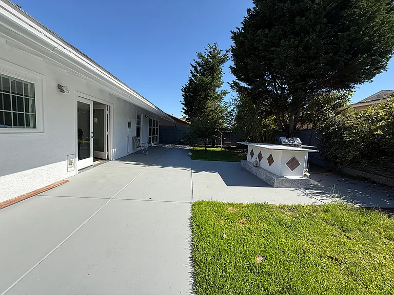 8862 La Jolla Scenic Dr N — Photo 16