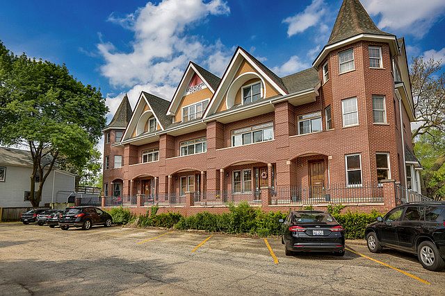 1st image of 907 South Blvd APT 1