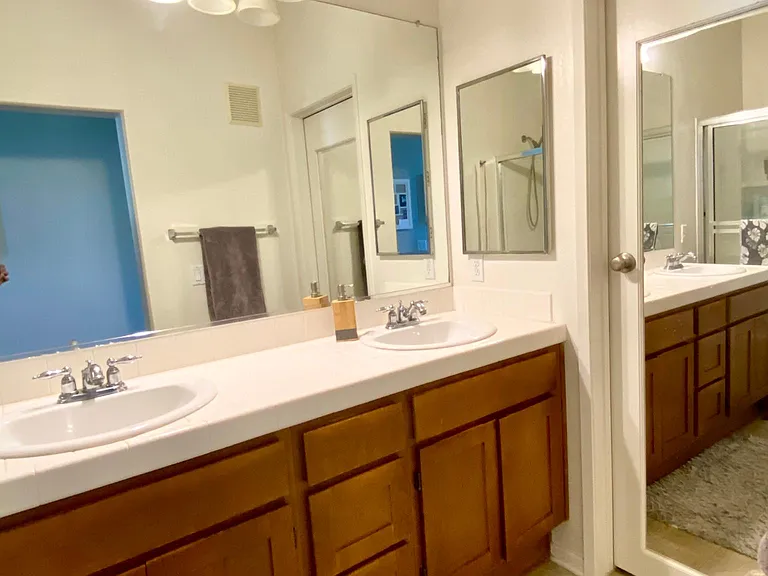 1357 Abbey Ln — Photo 17