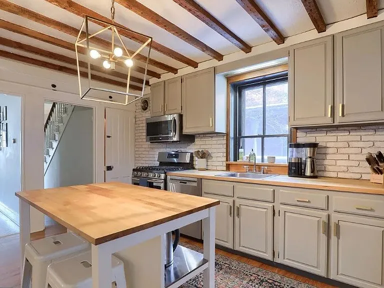 729 E Orange St — Photo 12