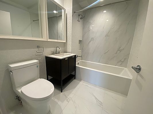 5th image of 409 Eastern Pkwy #7712