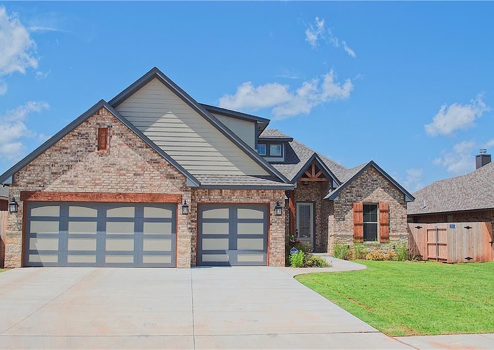 1st image of 1723 W Zachary Way