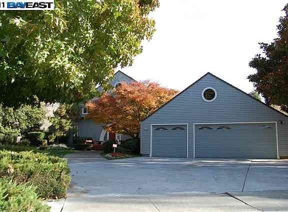 2nd image of 47142 Crucillo Ct