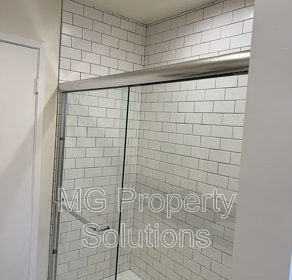 55 Roundtree Blvd #1 — Photo 6