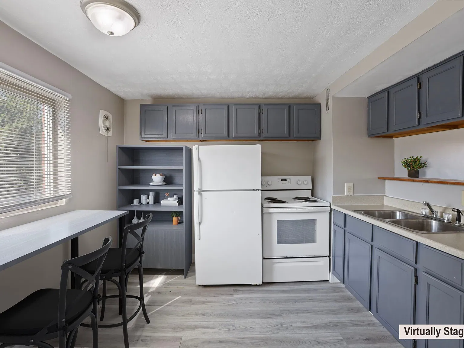 2 bed, 1.0 bath, 850 sqft, $909 — Photo 2
