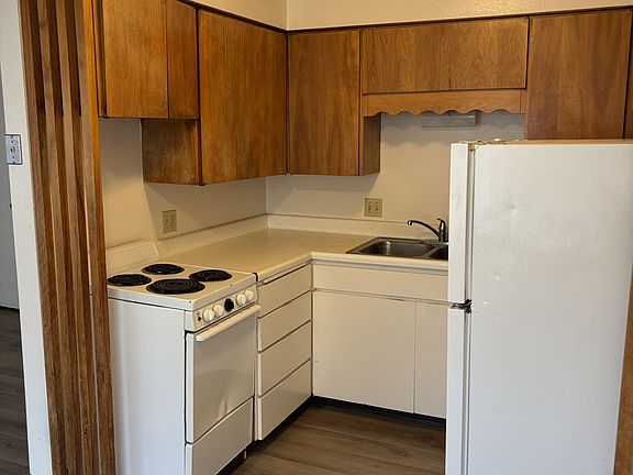 5th image of 225 Poplar St #3