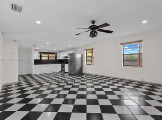 81 NW 41st St #2, Miami, FL 33127