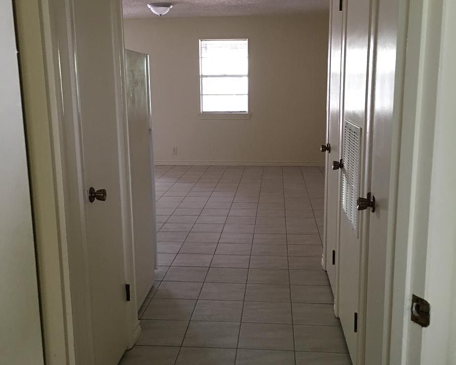 1st image of 25571 Lewis Ln