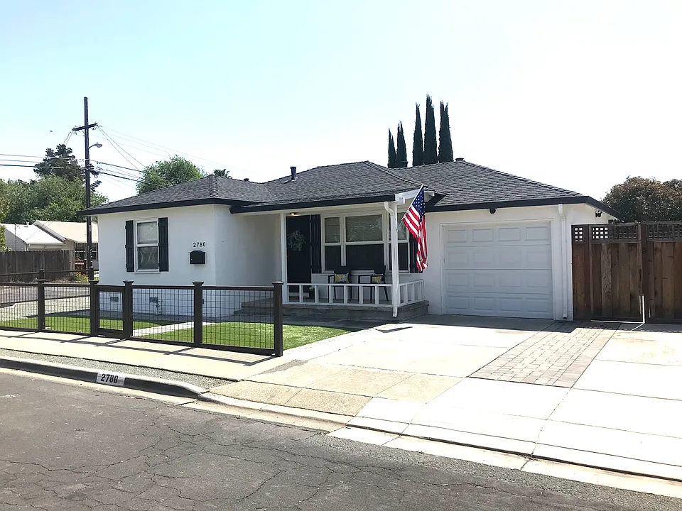 2778 & 2780 Prospect St