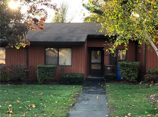 471 Asbury Rdg #471, Shelton, CT 06484