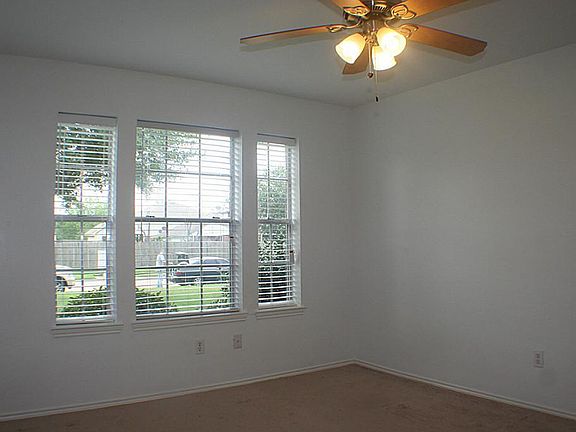 5th image of 16106 Coleburn Dr