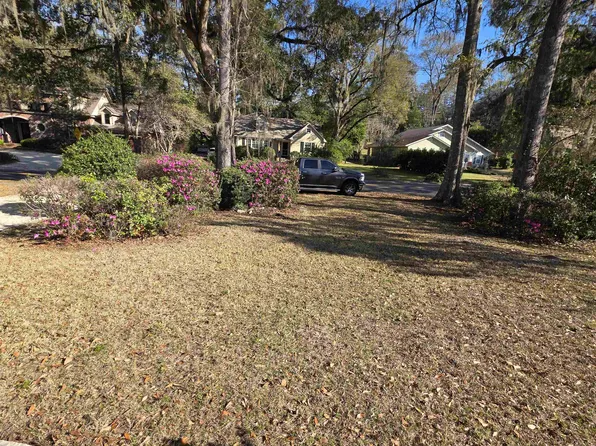 2036 Trescott Dr, Tallahassee, FL 32308